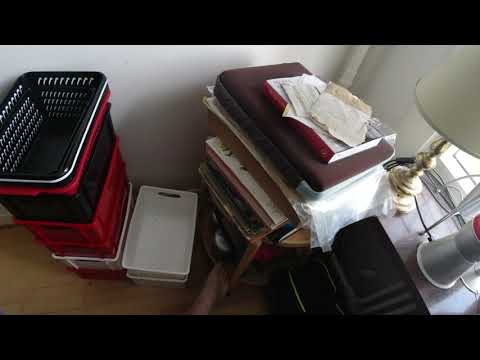 MongoTV_6236 - Kigger På Flyttekasser i Forstue Stået 7 År - Del 127 - Flytter 2 Stabler Klodskasser