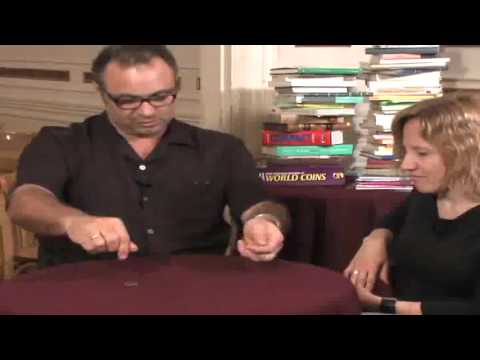 Expanded Shell Poker Chip plus 4 Regular Chips by Tango magic