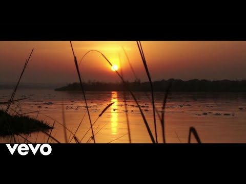 Ivan Puljić - Ostani Tu ft. Maja Blagdan