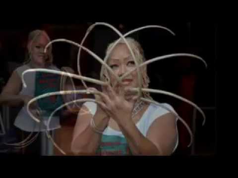 Longest Fingernails World Records - Ayanna Williams Longest fingernails on a pair of hands
