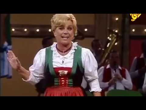 Was sich liebt das neckt sich - Maria Hellwig