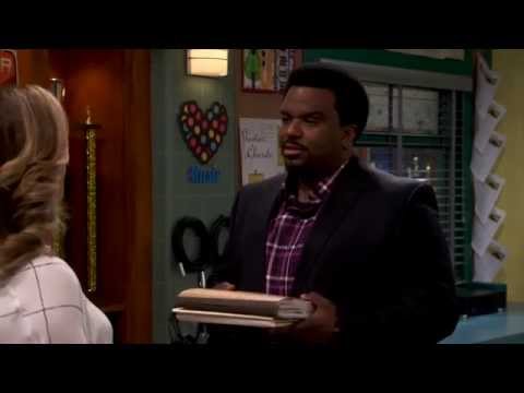 afbeelding Mr Robinson NBC Trailer