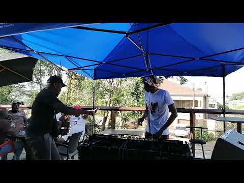 Groovy Tuesdays 9 - Guest Mix By Shux