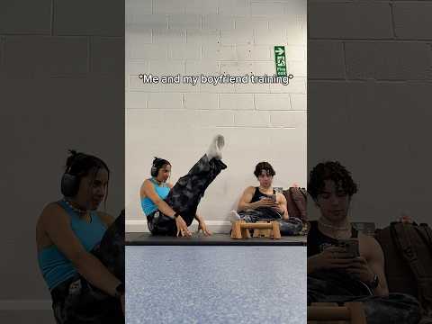 I humbled him at the end 😂💪🏽 #calisthenics #gym #couple #shorts