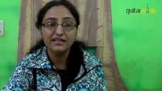 Dr Supriya enjoys learning Guitar at Guitarmonk Kirti Nagar