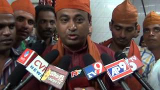 preview picture of video 'చిన్నమండెం లో వైభవంగా జరిగిన మొహరం సంబరాలు 3 of 3'