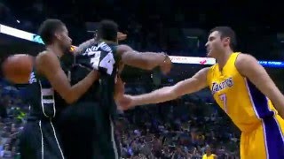 Giannis Antetokounmpo - Milwaukee Bucks