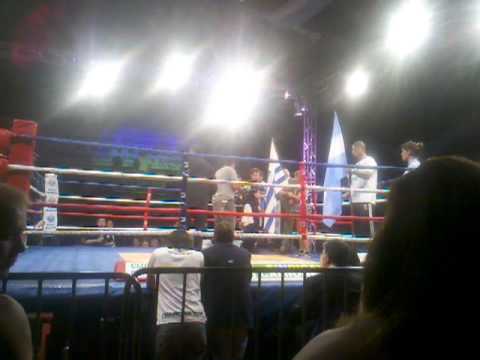 CHRIS NAMUS VS LA CAMIONERA " LA GURISA 17/12/2011