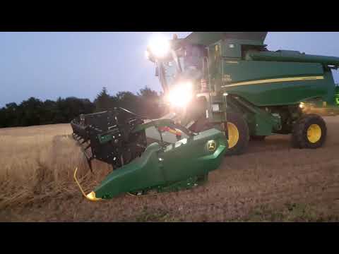 Vidéo démonstration moissonneuse batteuse John Deere T670i 