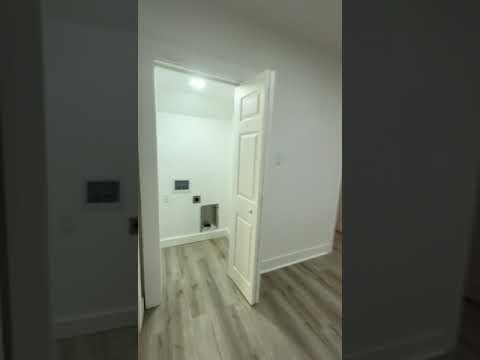 Cozy Renovated 3-Bedroom Duplex Apartment in Sherman property video