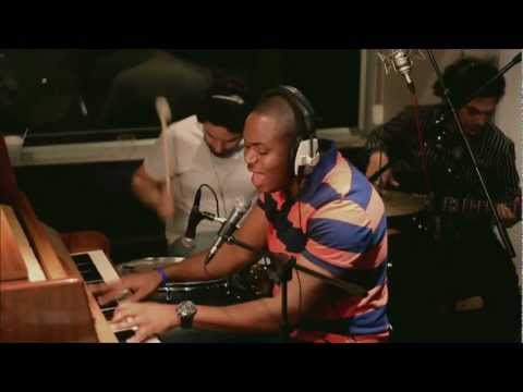 Berwick Street Sessions - Frank Fytt 'Rock You Out'