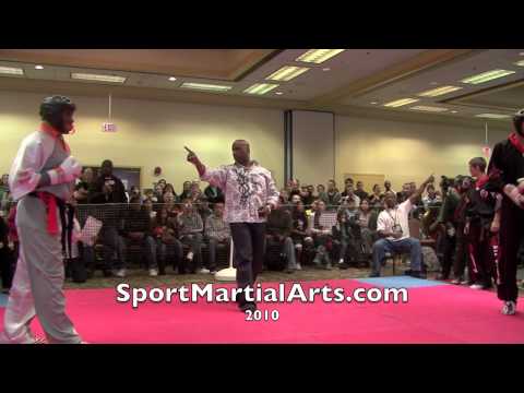 2010 NBL Supergrands World Team Challenge - Bryan Young v Raymond Daniels