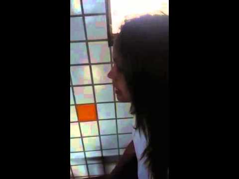 Luiza Alves cantando Elis Regina