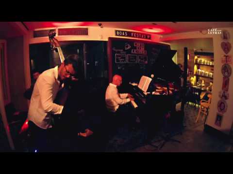 Cliff Korman Trio no Café com Letras Liberdade