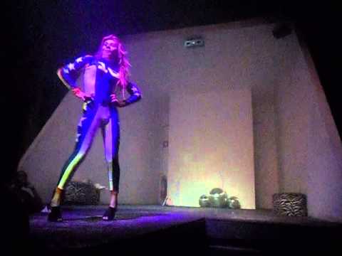 Agatha Cox - Freedom Club 20/09/13