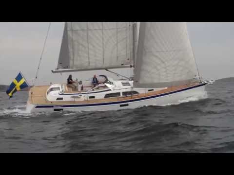 Hallberg-Rassy 44 sailing