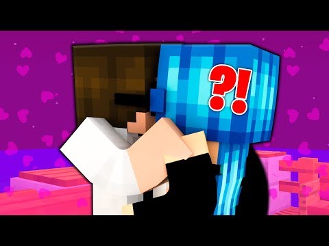 ZIOCRUCCO BACIA VIOLET MA LEI... - Famiglia di Minecraft #123