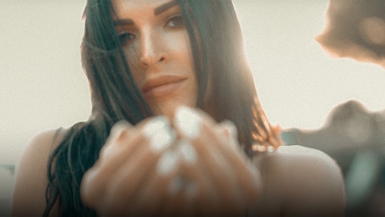 REC — Mia Kardia Stin Ammo