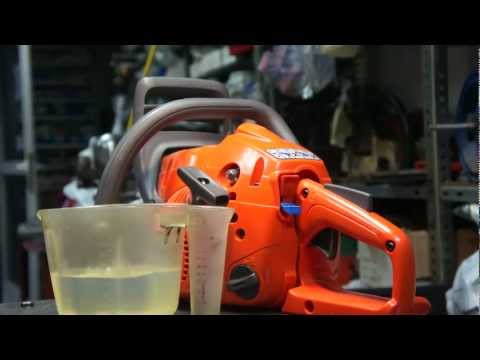 hacer mezcla gasolina aceite.