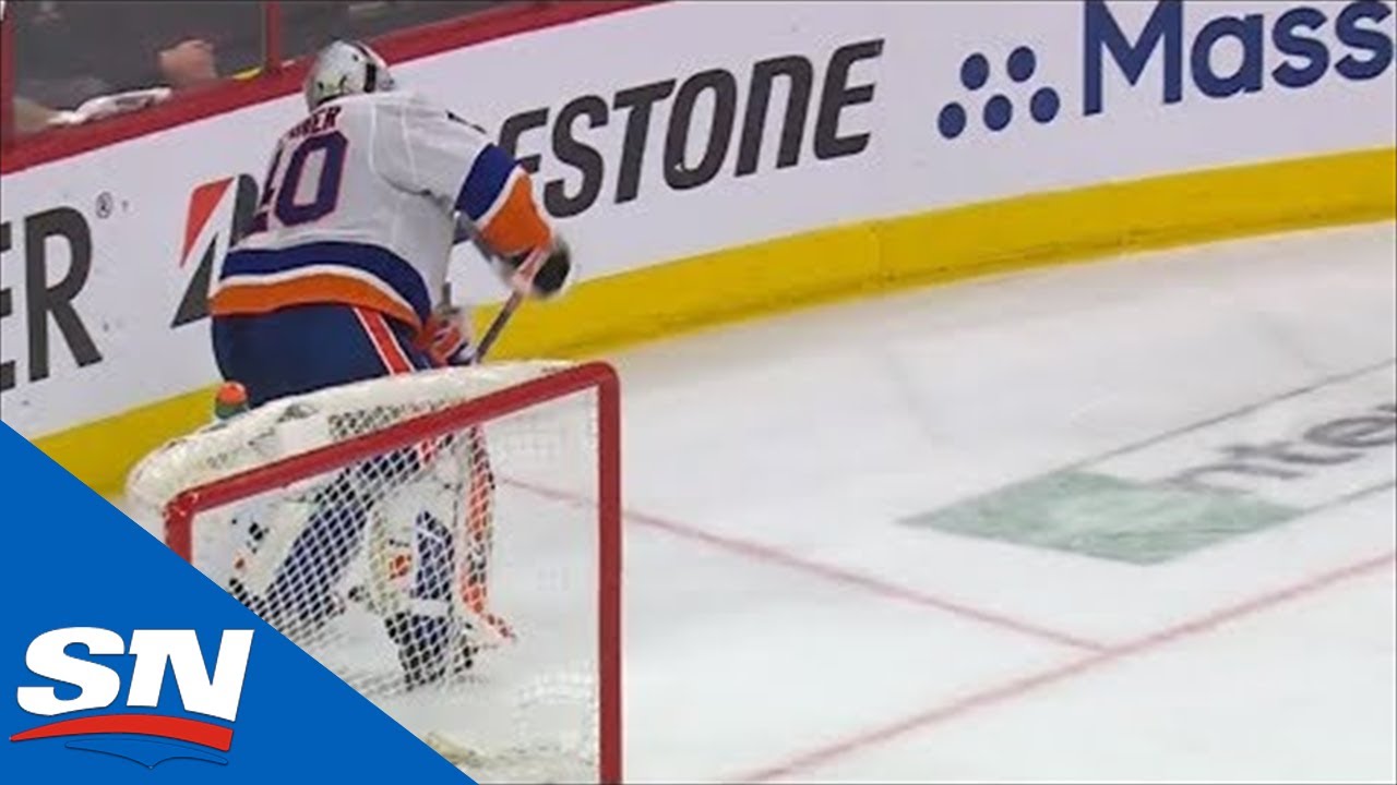 Vidéo: Robin Lehner a DONNÉ la SÉRIE aux Hurricanes...