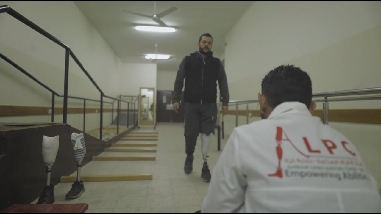 محمود ملاخة ومركز الأطراف الصناعية