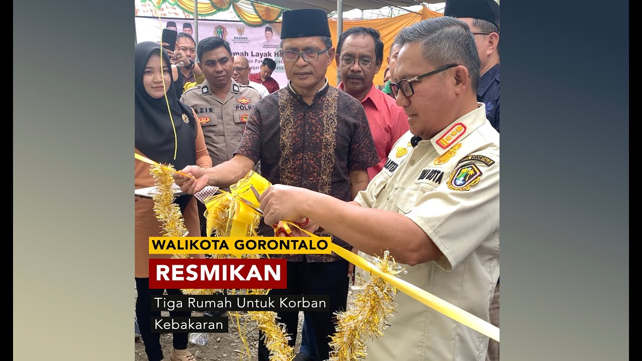 Wali Kota Gorontalo Marten Taha Resmikan Tiga Rumah Untuk Korban Kebakaran