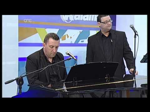 Alexander Schembri & Jamie Tonna - I Can't Help Falling in Love with you LIVE on Kalamita