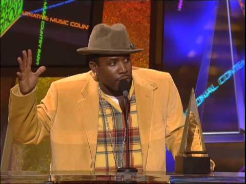 Outkast wins Favorite Pop/Rock Band Duo or Group -- AMA 2004