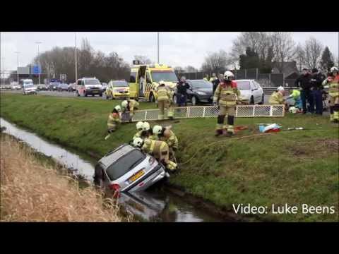 4 gewonden na auto te water op A1 Terschuur 26 01 2014