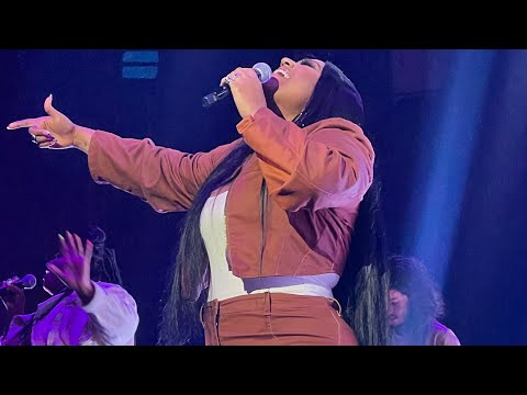 LIVE!!! Jazmine Sullivan - On it feat. Ari Lennox