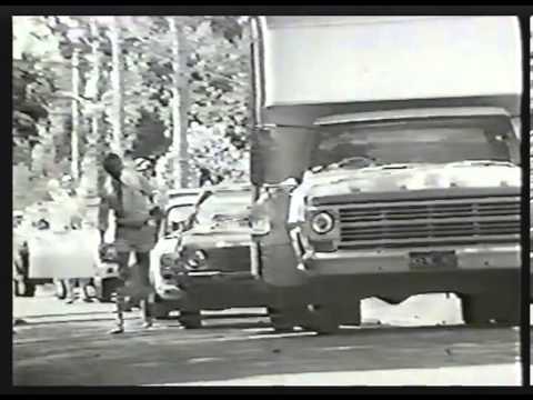 Razzamatazz Ad - Playground 1977