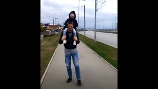 Александр Задойнов с младшей дочкой Сашей в Сочи ))