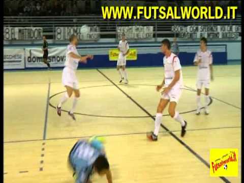 2/11/13 Serie A2 : Lecco C5 - PesaroFano . . . . . calcio a 5 / futsal