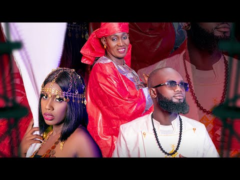 UMAGA -MOSSANE- FT SOKHOU BB & FATOU DIAMBAL (CLIP OFFICIEL)