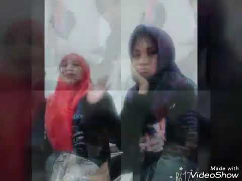 India alla2 gadis adonara