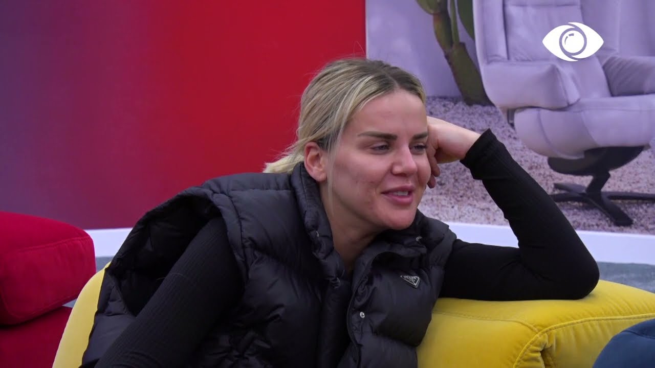 Kur do e qepësh gojën/ Kejvina bisedon me Kristin