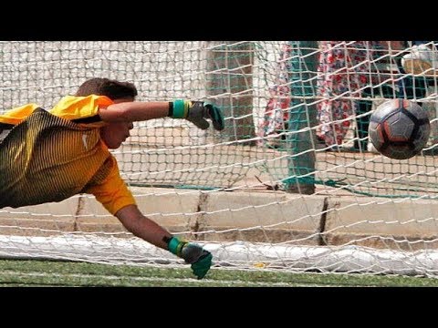 09- Atajadas de Arquero al   C.F. Los Molinos