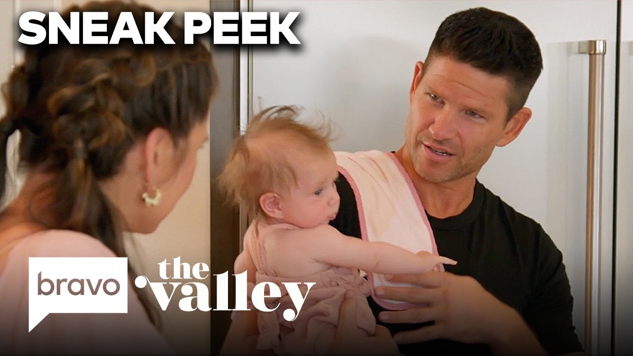 SNEAK PEEK: Danny Booko Helps Wife Nia With Breastfeeding | The Valley (S3 E4) | Bravo