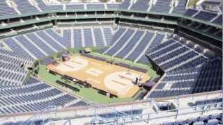 preview picture of video 'Golden State Warriors vs. Phoenix Suns in Indian Wells with the D90 10-10-2009'