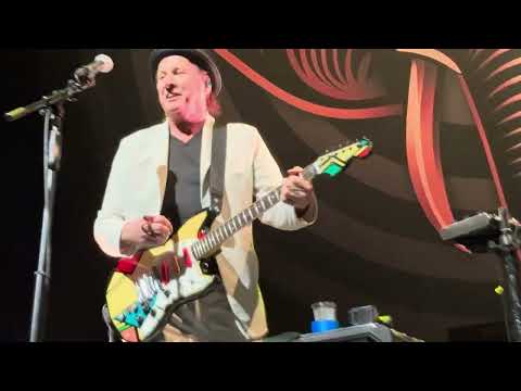 BEAT - Belew/Vai/Levin/Carey play 80s King Crimson (Live) 4K