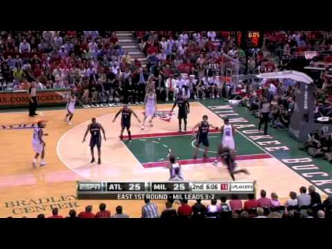 Carlos Delfino On Fire in 3 point range during the second quarter Hawks Bucks Playoffs