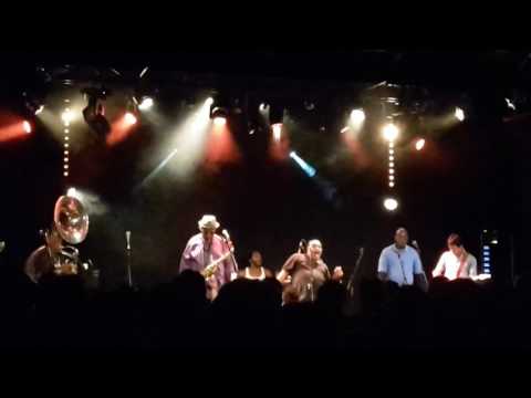The Dirty Dozen Brass Band in Paris, pt 4