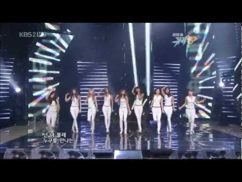 Popping Hyoyeon on Run Devil Run