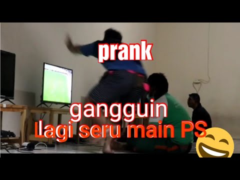 jahilin-orang-lagi-asyik-main-playstation-ps-wkwk