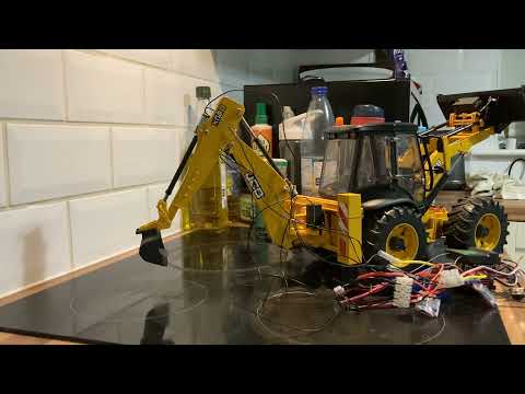 RC Bruder JCB 5CX Backhoe - First test
