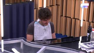 MIKI toca al piano "DE LA TIERRA HASTA MARTE" | OT 2018