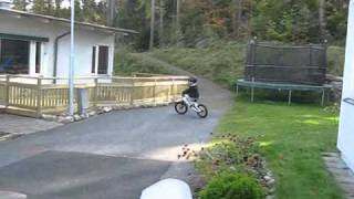 preview picture of video '2010_1010 Filip hoppar med BMX.wmv'