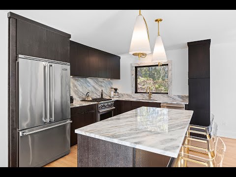 Sag Harbor Contemporary Chic | 21 Stock Farm Lane