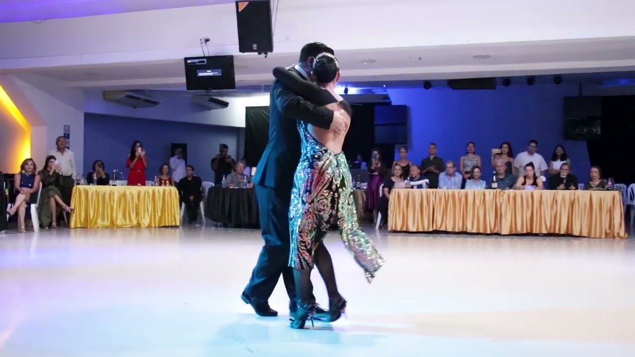 Video thumbnail for Paulina Mejía y Sebastián Arce - Arrabalera, Francisco Canaro