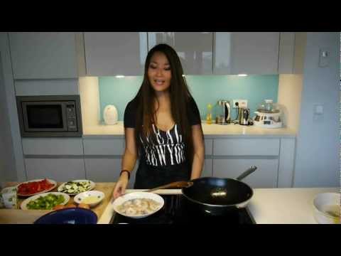 download lagu mp3 mp4 Prawn Casserole With Vegetables, download lagu Prawn Casserole With Vegetables gratis, unduh video klip Prawn Casserole With Vegetables